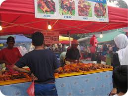 If you live in ss2, chances are you've been to the pasar malam near mcdonald's and the ss2 food court. Ramadan Bazaar Taman Sri Serdang The Gastronomic Diary