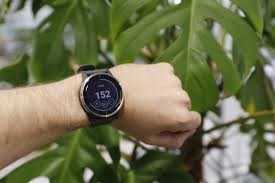 The vivoactive 4 comes in two primary colors, slate/black and gray/silver, while the vivoactive 4s comes in white/rose gold, pink/gold, slate/black, and gray/silver. Garmin Vivoactive 4 Review Trusted Reviews