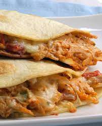 These Cheesy Chicken Quesadillas Are Out Of This World Delicious Written Reality Recipe Recipes Cooking Recipes Cooking