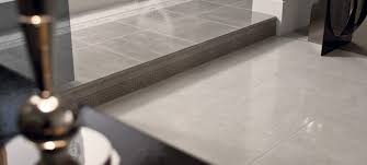 65 m2 fliese 40,5 x 40,5cm 3 stück versace fliesenlogo 9,7 x. Venere Ceramiche Versace Fliesen Direktvertrieb Fliesen Feinsteinzeug Aus Italien Und Spanien Online Kaufen