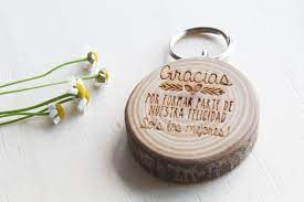 Check spelling or type a new query. Llavero De Madera Personalizado Detalles De Boda How Nice Project
