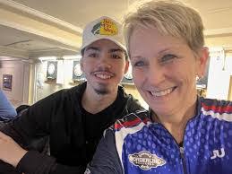 Janet Atwell's Instagram, Twitter & Facebook