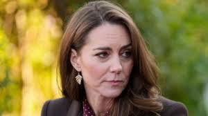 Carolyn Keeling's Instagram, Twitter & Facebook