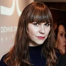 Stephanie Neubert's Instagram, Twitter & Facebook