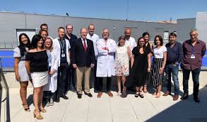 De franse arts didier raoult kreeg enkele dagen terug bezoek van president emmanuel macron. Prince Albert Of Monaco Meets Celebrity Medic Professor Didier Raoult