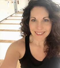 Heidi Lloyd's Instagram, Twitter & Facebook