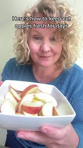 How Do You Soak Apples to Peel Them and Cut Them and Get Pesticides Off of  Them