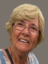 Sharon Lahti's Instagram, Twitter & Facebook