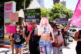 #freebritney campaigners have even asked the white house to end her conservatorship, submitting petitions with tens of thousands of signatures. Pjlssx5t7qmctm