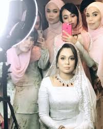 Explore tweets of nelydia senrose @nelydiasenrose on twitter. Kaki Ke Tanah Suci Pelakon