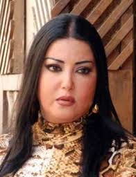 كشفت النجمة المصرية سمية الخشاب عن استعدادها مع المخرجة رندلى قديح لتصوير فيديو كليب عربية أنا، ونشرت سمية مقطع فيديو عبر صفحاتها على مواقع التواصل الاجتماعي، ظهرت فيه بفستان قصير جدا وقالت إنها لأول مرة تنحرف وترتدي ملابس قصيرة. ÙƒÙ„Ù…Ø§Øª Ø§ØºÙ†ÙŠØ© Ø¹Ø§ÙŠØ²Ø§Ùƒ ÙƒØ¯Ù‡ Ø³Ù…ÙŠØ© Ø§Ù„Ø®Ø´Ø§Ø¨ Ø§Ù„Ù…ÙˆØ³ÙˆØ¹Ø© Ø§Ù„ÙÙ†ÙŠØ©