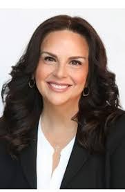 Leslie Holder's Instagram, Twitter & Facebook