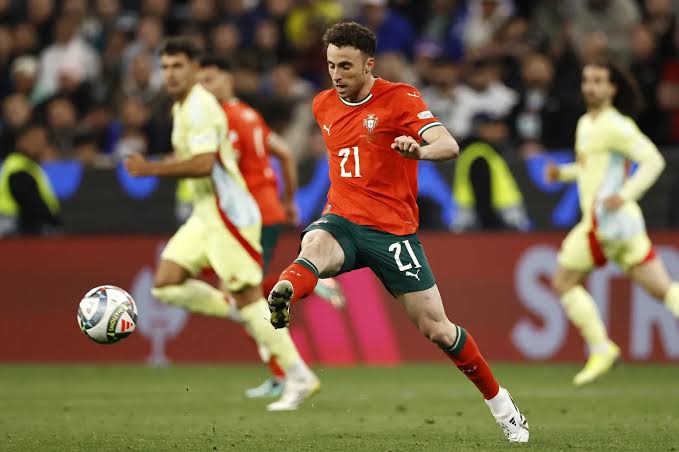 Liverpool's Diogo Jota Dies in Car Crash Aged 28: Jurgen Klopp Posts  Emotional Tribute - Newsweek