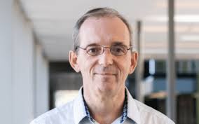 Associate Professor Andrew Redfern