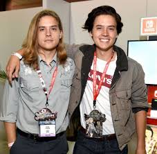 Коул и дилан спроус вместе | спраусы | cole and dylan sprouse together |. Dylan Sprouse With Brother Cole Sprouse Celebrities Infoseemedia