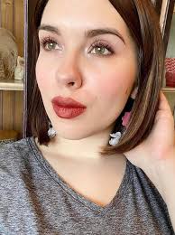 Can you turn any eyeshadow into a lip color?