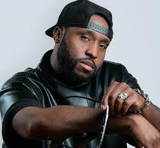 HIP Video Promo Presents: Stephen Thomas releases powerful new music video  "Stay Strong"