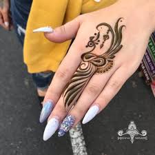 Bookmark These Elegant And Simple Mehandi Designs For Small Weddings In 2020 Mehndi Designs For Beginners Henna Designs Hand Mehandi Designs