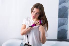 They work by releasing negative ions to counter your hair's positive ions, which in turn will tame the frizz and keep your hair smooth and silky all day. The 25 Best Hair Straightening Brushes Of 2020 Smart Style Today