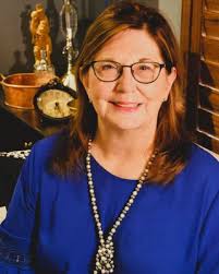 Lynda Osborn's Instagram, Twitter & Facebook