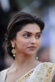 Pin By Irena Haskett On My Favorite Pins Bollywood Hairstyles Deepika Hairstyles Indian Hairstyles