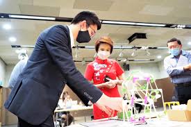 The river hongbao hackathon is back to give budding entrepreneurs a boost. Singapore Students Dream Up Ideas For A Brighter Future In Entrepreneurship Competition Singapore News Top Stories The Straits Times