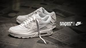Run the distance with the flyest men's running shoes from nike, adidas, new balance , reebok & more! Nike Air Max 90 Essential Snipes Cheap Online