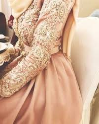 Coupe longue avec traine modèle maissa livrée avec son étole. 100 Idees De Robe De Soiree Orientale Robe De Soiree Orientale Robe Caftan Mariage
