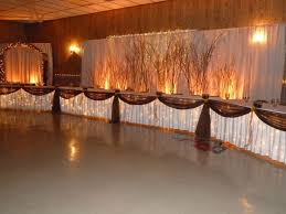 Pin By Carol Renaud On Wedding In 2020 Head Table Wedding Backdrop Head Table Wedding Wedding Reception Backdrop