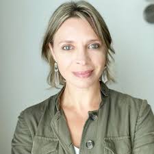 How do you get your kids to eat healthier? ⁣⁣ ⁣⁣ They most likely want to… 