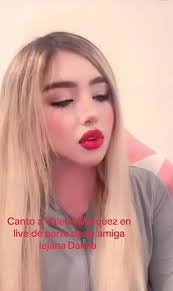 Valeria Friend Signing to Her