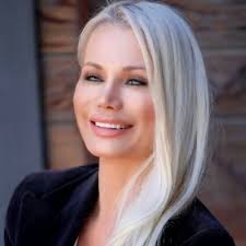 Judith Puleri's Instagram, Twitter & Facebook