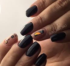 Este año 2021 son tendencia los grises y negros, también los plateados y de. Estar En Tendencia Con La Moda De Unas Negro Diseno 2020 2021 Mejor Foto De Ideas Consejos Elegantes Y De Moda
