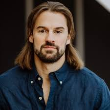 Ich habe einen neuen Job und arbeite jetzt als Head of FX bei Accenture  Song.