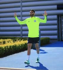 Riyad mahrez رياض محرز when football becomes art manchester city leicester city algeria highlights goals goal skills skills. Ø±ÙŠØ§Ø¶ Ù…Ø­Ø±Ø² Ø¹Ø¨Ø± Ø§Ù†Ø³ØªØºØ±Ø§Ù… Manchester City Arabia Facebook