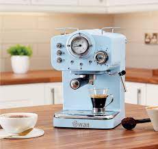 Its retro design looks the part but can it make a decent cup of coffee? Lidl Will Have A Very Cool Retro Coffee Machine In Store On Monday Balls Ie