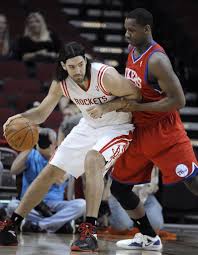 Debutó en pretemporada con derrota ante new orleans hornets , jugando 23 minutos, anotando 8 puntos y capturando 7 rebotes. Philadelphia 76ers Dealt Fifth Straight Loss By Houston Rockets Nj Com
