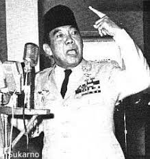 Ir soekarno dikenal sebagai presiden pertama republik indonesia dan juga sebagai pahlawan proklamasi, bung karno merupakan salah. Biografi Singkat Presiden Soekarno Detak Kaltim