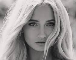 Blog Posts, Models, Weddings, Photoshoots, Look Books