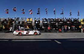 Hollywood casino 400 daytona 500 o'reilly auto parts 253 dixie vodka 400 pennzoil 400 instacart 500 folds of honor quiktrip 500 food city dirt. Find This Week S Nascar Expert Picks 5th Down Fantasy