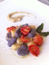 Un condimento gustoso per questi gnocchi di patate viola , impastati con la farina di grano tritordeum. 20 Idee Su Patate Viola Patate Viola Patate Ricette