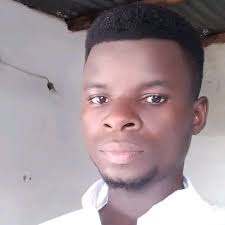 O Senhor diploma, jurou, no altar, ser cegamente fiel a Senhora  Integridade; mas, movido pelo roncar dos intestinos, o adultério foi logo  cometido, na primeira esquina onde foi abraçado e beijado pelos