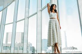 Wunderschöne brautkleider zu günstigen preisen bei zalando | finde dein traumkleid zum günstige brautkleider. Inspiration Fur Die Moderne Braut Zweiteiler Rock Und Oberteil Fur Brautmode Hochzeitskleid Modern Braut