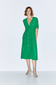 Nwt Zara Green Midi Dress In 2020 Zara Green Dress Green Lace Dresses Green Satin Dress