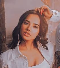 Stay updated and never miss a livestream by subscribing to this. Mi Piace 72 Commenti 1 Iambeckyg Gomez Iambeckyg Gomez Su Instagram Lost In The Of Nowhere Beasters1 Beckyg Beckygom In 2021 Becky G Becky Make Up