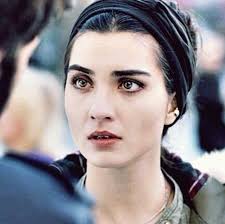 Kara Para Ask Elif Character Inspiration Girl Tuba Buyukustun Tuba