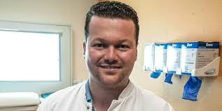 Leverkusen: Tauscht Skalpell gegen Dirigentenstab: Leverkusener Arzt  dirigiert Junge Sinfonie Köln