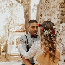 He had been asked by a friend of a friend if he could shoot weddings and he felt he couldn't say no. The First Look Pros Cons And Photos We Love