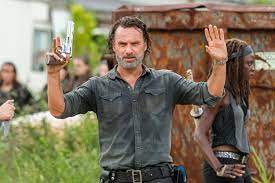Lincoln spent his early childhood in hull, yorkshire before his family relocated to bath, somerset when he was age 10. Andrew Lincoln Finally Explains The One Reason He S Leaving The Walking Dead