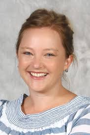 Die Hoërskool Eldoraigne in Pretoria het vanoggend hulde gebring aan die  31-jarige onderwyseres, Mariska du Preez, wat gisteroggend oorlede is weens  Covid-19 komplikasies. Haar pa en ma is onderskeidelik op 12- en